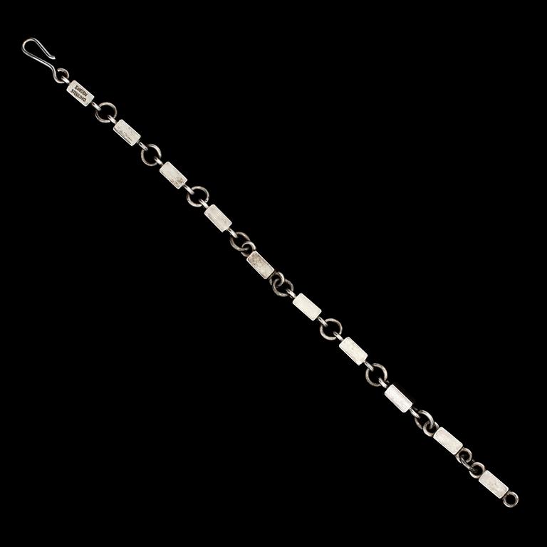 ARMLÄNK, sterlingsilver, Wiwen Nilsson, Lund, 1961. Vikt 19,1 g.