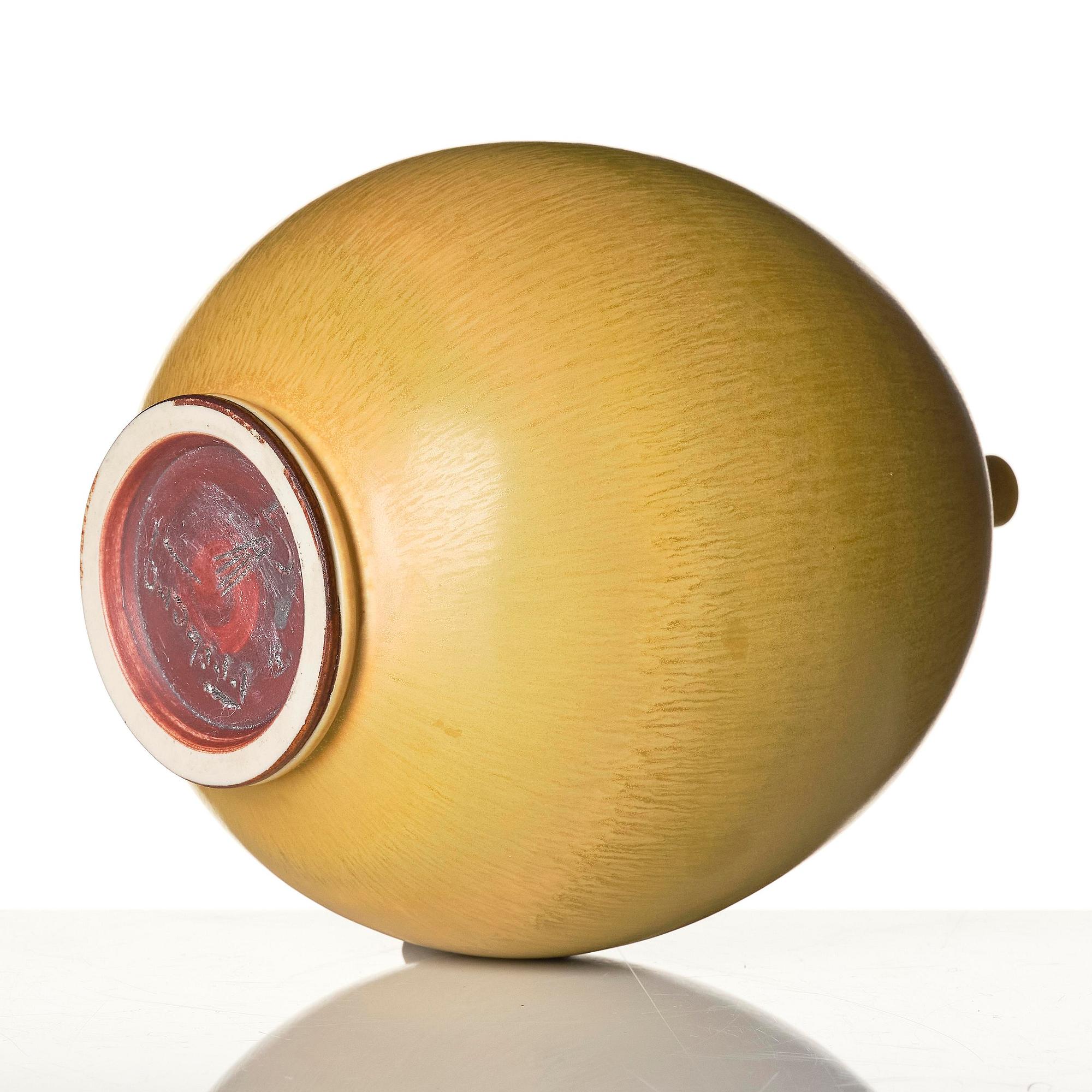 Berndt Friberg, a stoneware vase, Gustavsberg Studio, Sweden 1966.