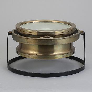 KOMPASS, mässing, märkt "Stockholm, G.W. Lyth. No 2272.".