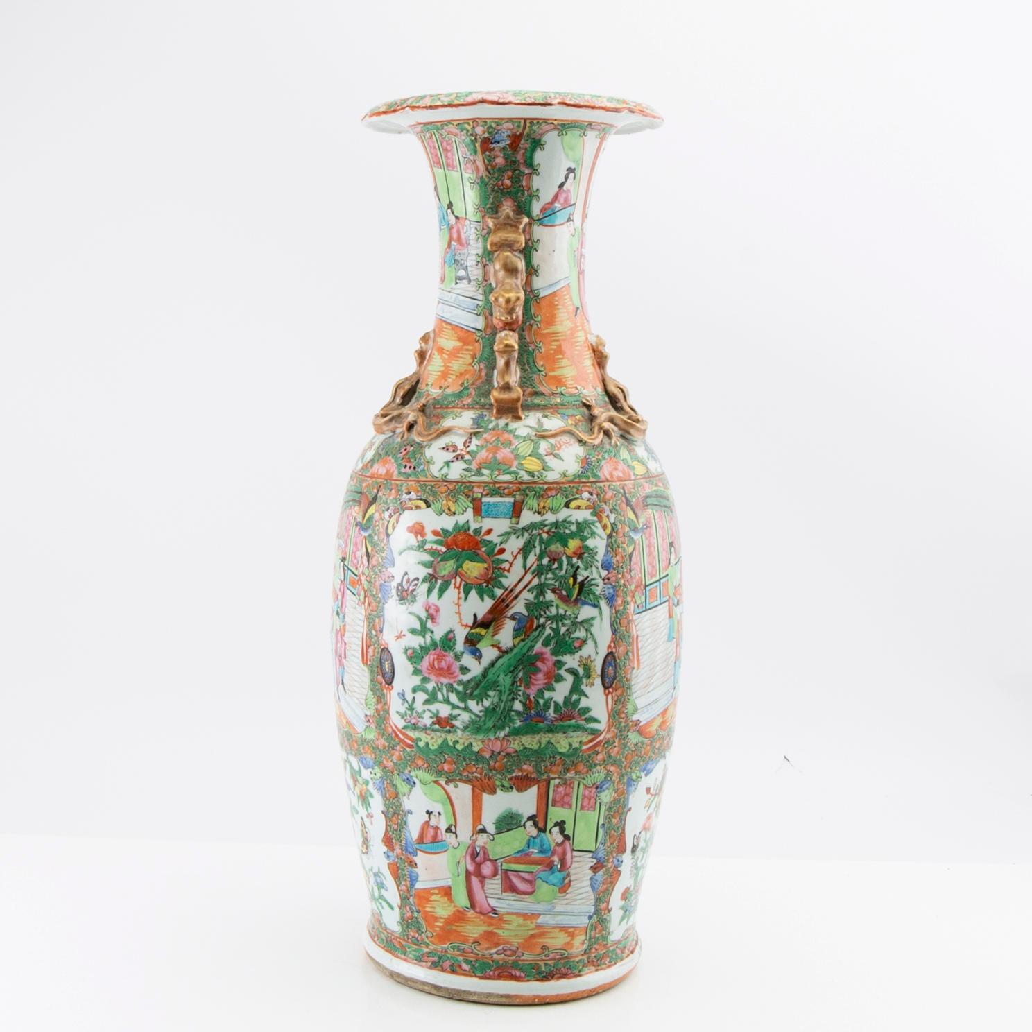 Golvvas Kina Kanton sent 1800-tal porslin.