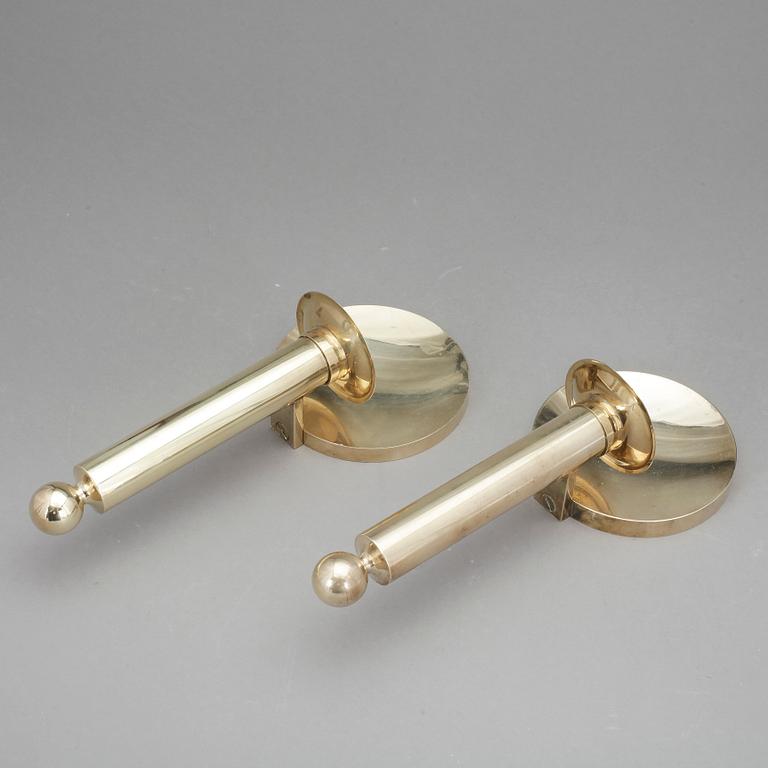 VÄGGLAMPETTER, ett par, mässing, Gusum, 1900-talets andra hälft.