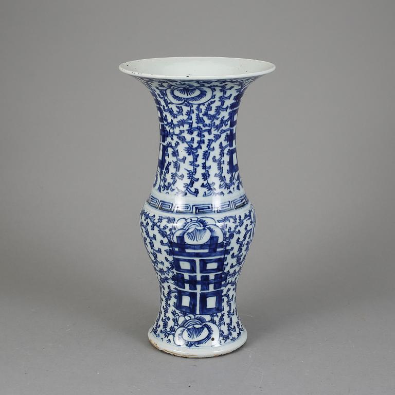 VAS, porslin, Kina, 1800-tal.