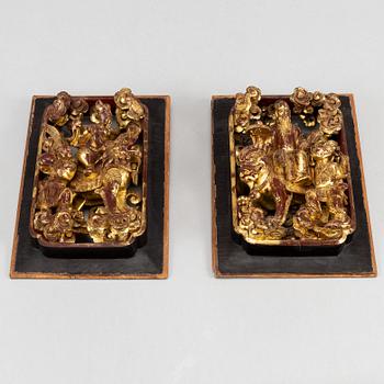 Two sculptured wooden panels, Qing dynasty, 19th Century.