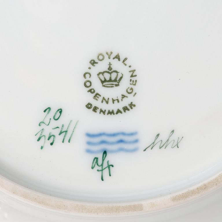 A Royal Copenhagen 'Flora Danica' leaf shaped dish, Denmark, 20th Century.