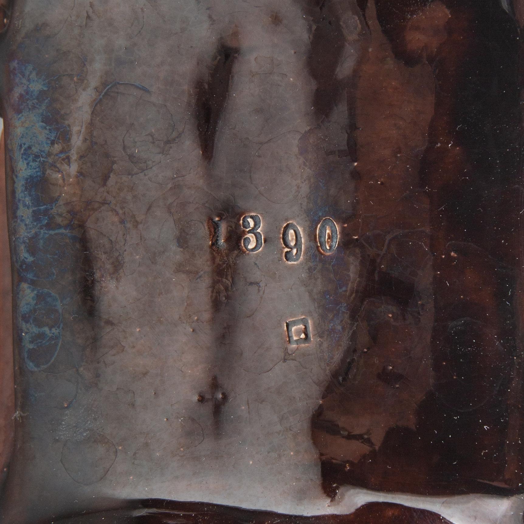 Jardinière Early 1900s majolica.