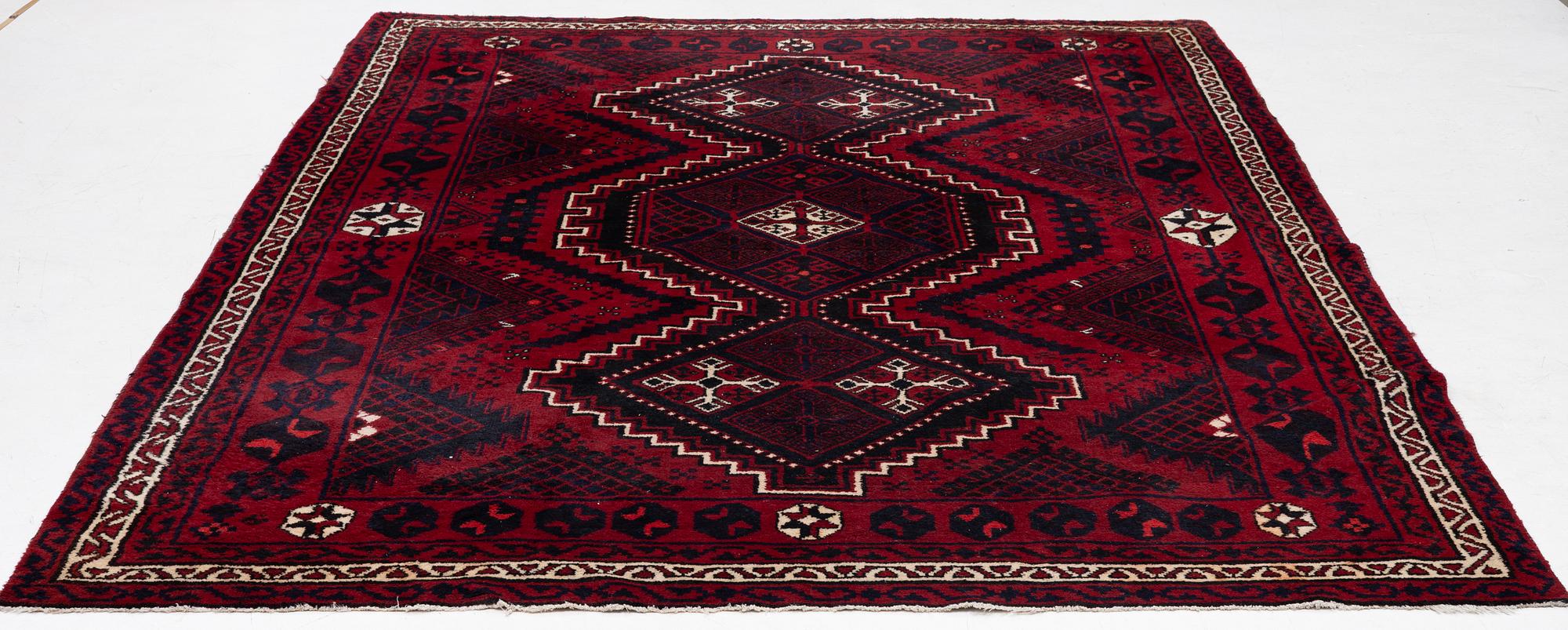 Carpet, oriental, approx. 325 x 235 cm.