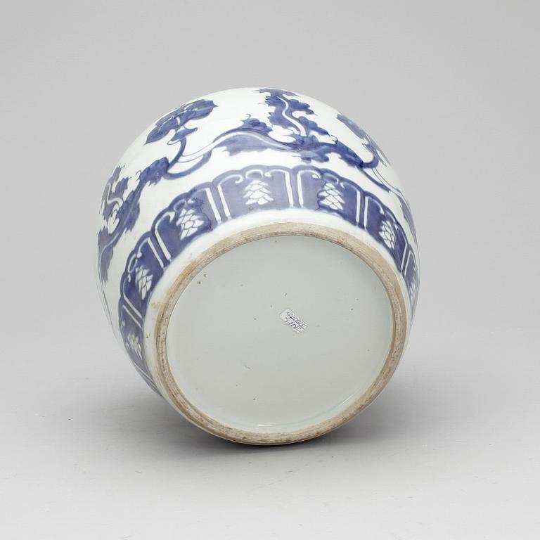 BOJAN, Porslin. Kina, 1800-tal.