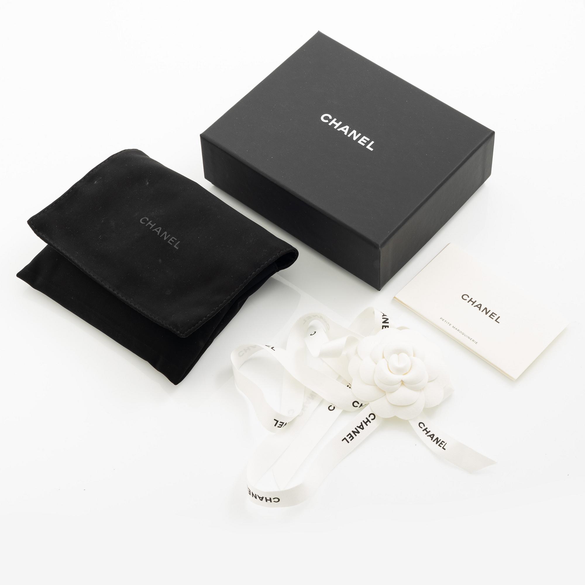 Chanel, väska, Mini Satin Camelia Chain bag.