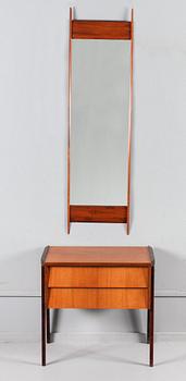 HALLMÖBEL, 2 delar, 1900-talets andra hälft.