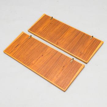 A mid-20th century dining table.