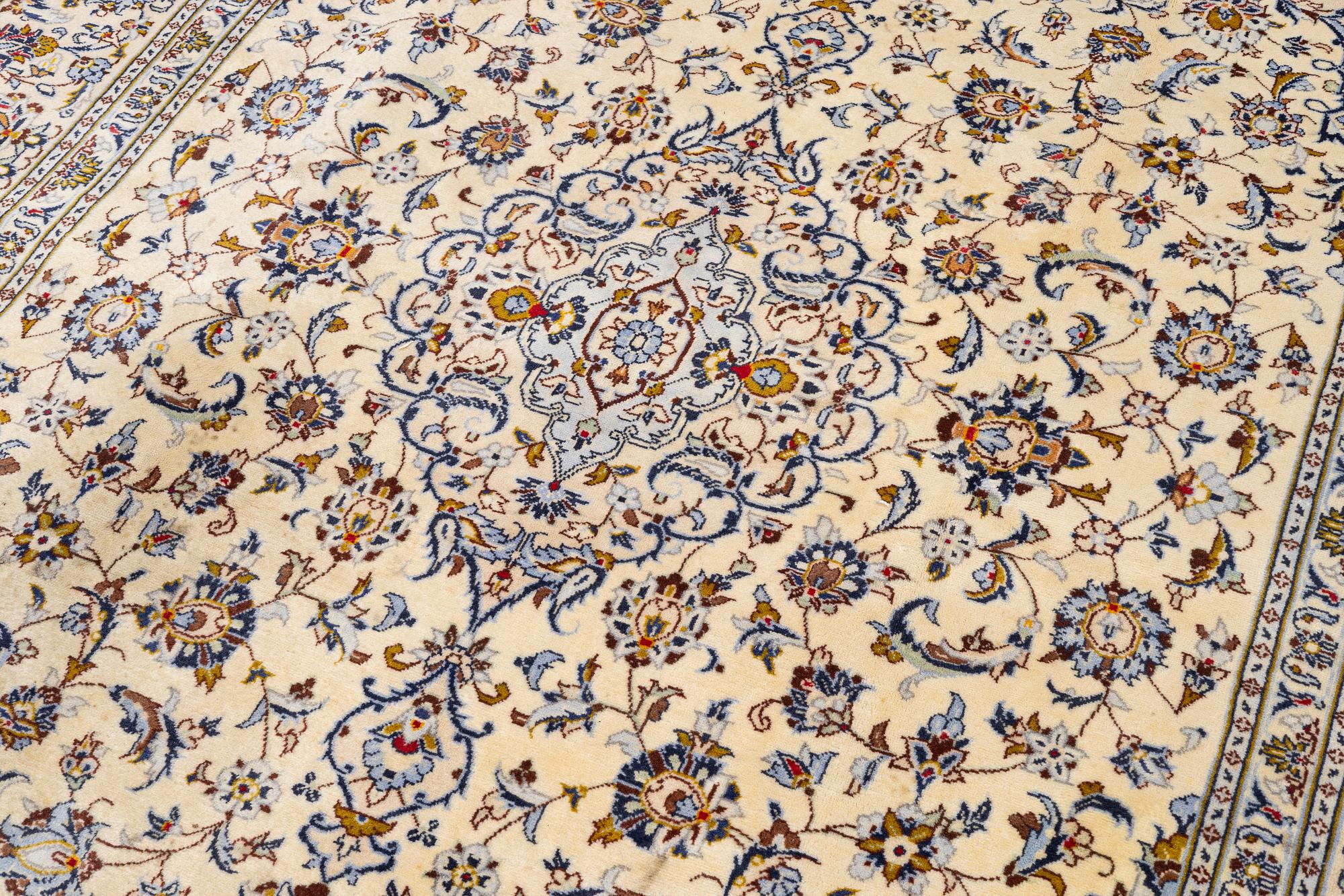 Carpet, Keshan, approx. 355 x 245 cm.