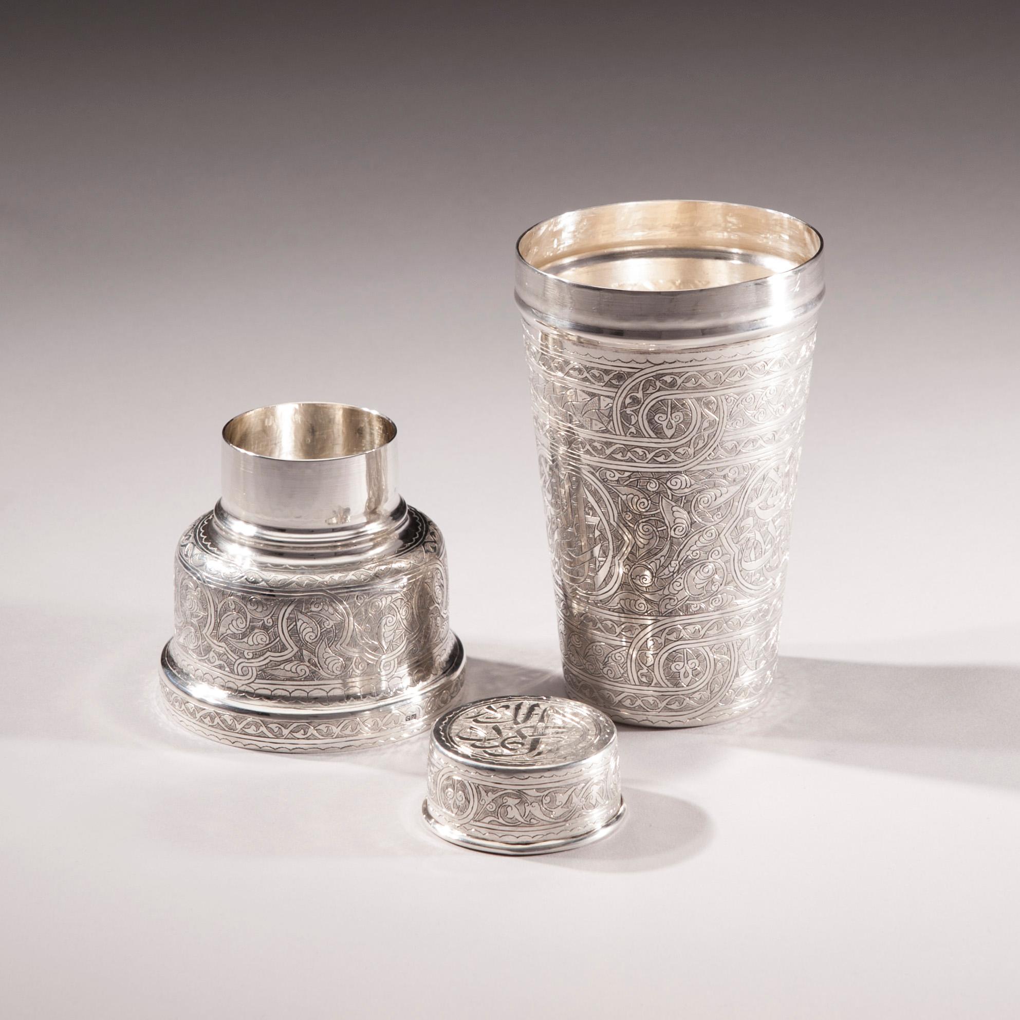 SHAKER, silver, orientalisk, bär finska kontrollstäplar. Tot. vikt ca 438 g.