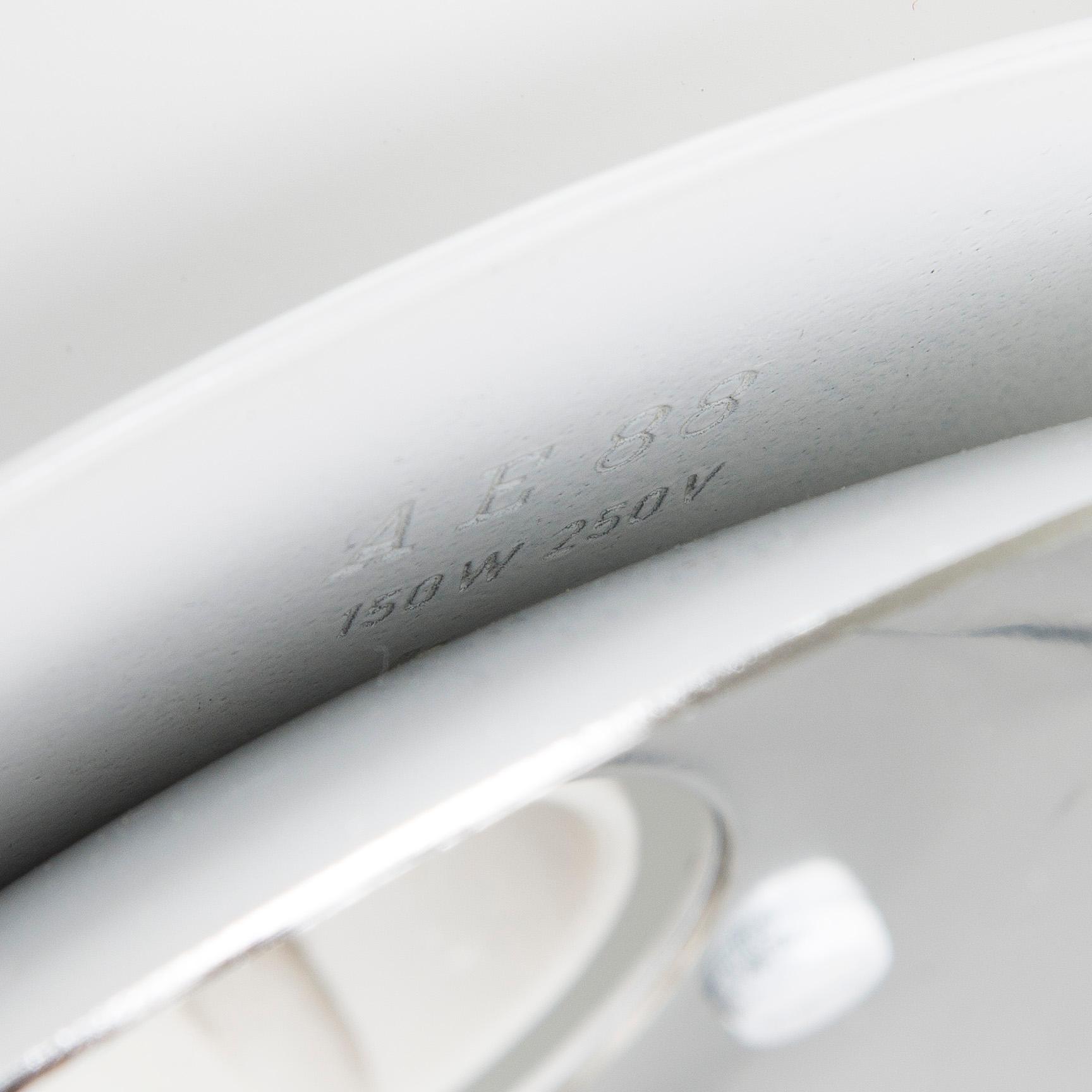 Taklampa, modell AE 88 Itsu, 1900-talets mitt.