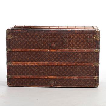 LOUIS VUITTON, a Monogram canvas trunk, late 19th/early 20th century.