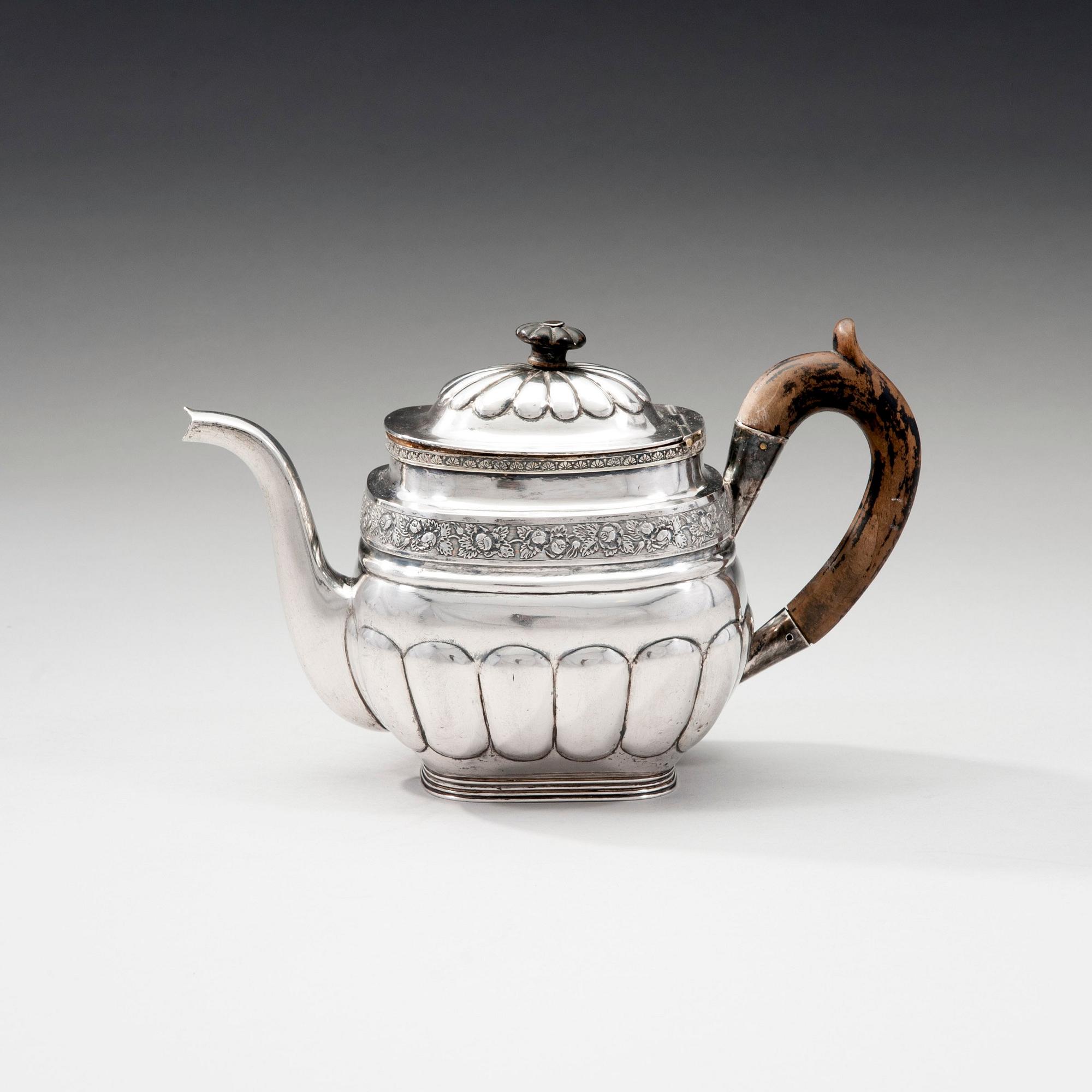 RYSK SILVER TEKANNA.