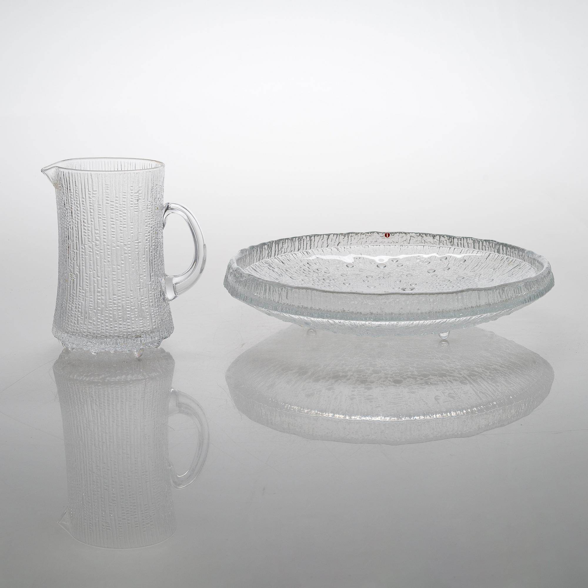 Tapio Wirkkala, an "Ultima Thule" serving bowl and pitcher, Iittala. Design year of the series 1968.