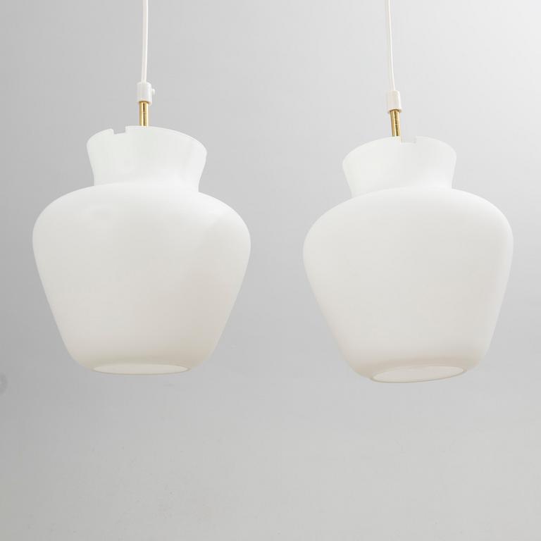 Taklampor, ett par, Asea, 1900-talets mitt.