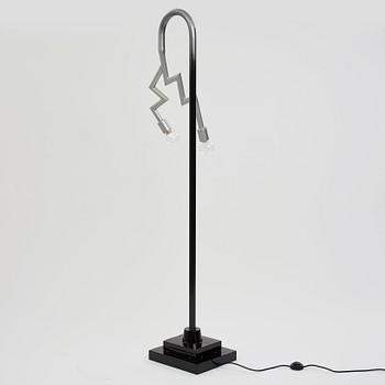 Lotta Lampa, "Tjabo Thunder light", golvlampa, unik, Studio Lotta Lampa 2018.