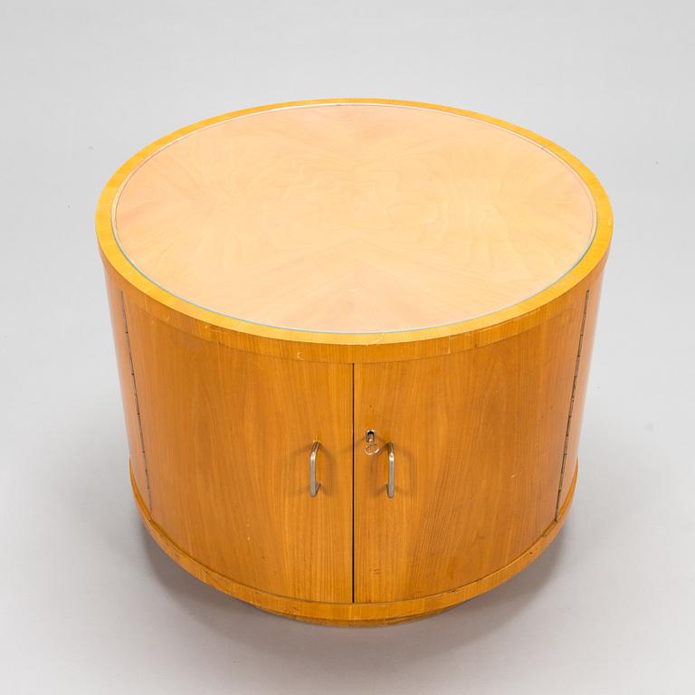 A mid-20th century bar cabinet /bar table.