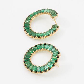 Earrings, 18K gold with emeralds, black spinels, and brilliant-cut diamonds.