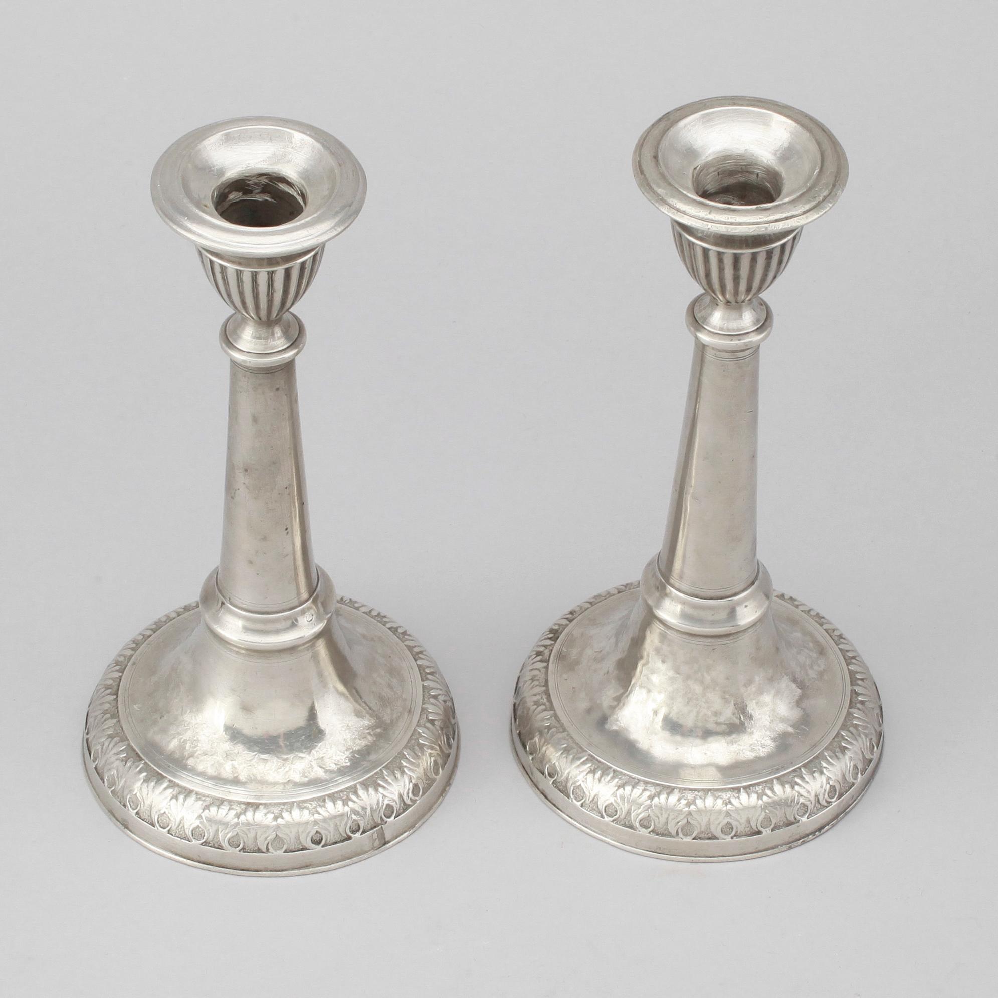 LJUSSTAKAR, 1 par, tenn, Sven Berglund, Malmö 1847.