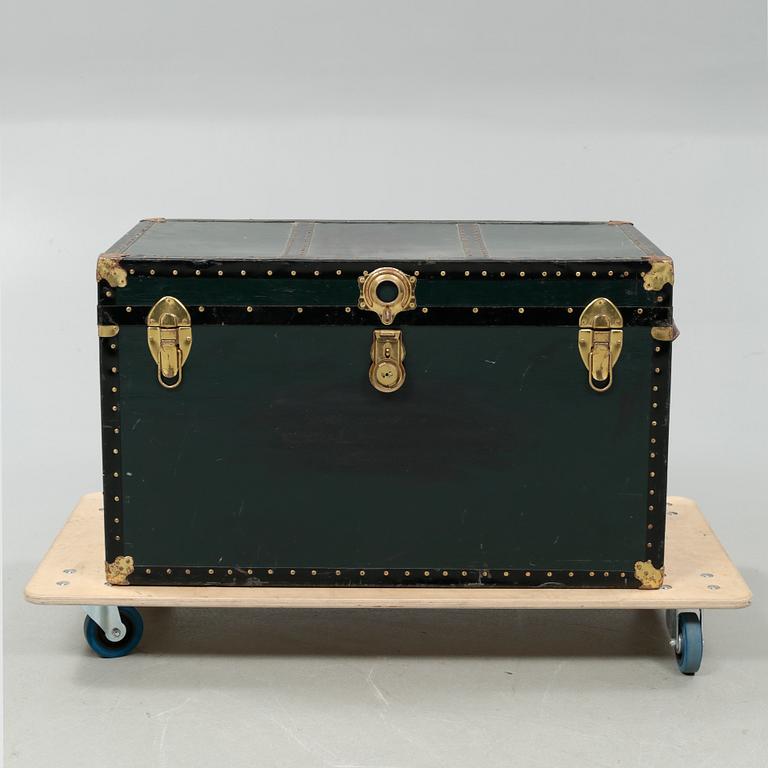 KOFFERT, omkring sekelskiftet 1900.