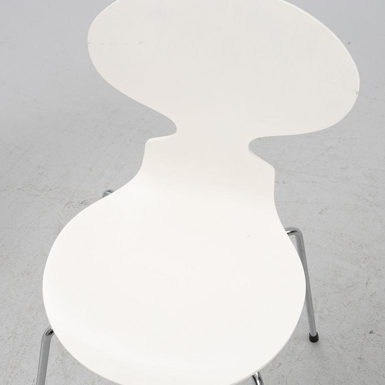 Arne Jacobsen, stolar, 4 st, "Myran", Fritz Hansen, Danmark, 1990-tal.