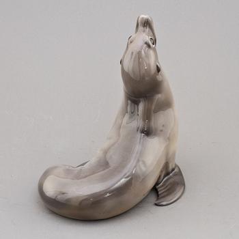 (Klar). FIGURIN, porslin, Royal Copenhagen, 1900-talets andra hälft.