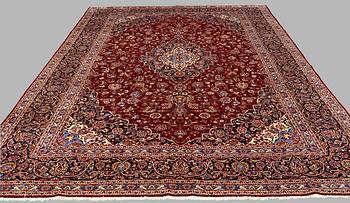 A carpet Kashan, around 460 x 300 cm.