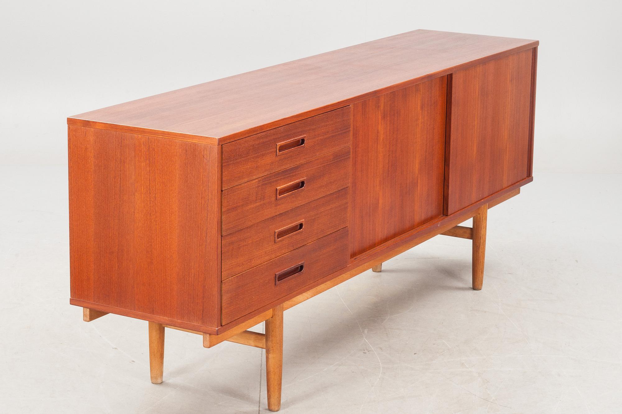 SIDEBOARD, 1900-talets andra hälft.