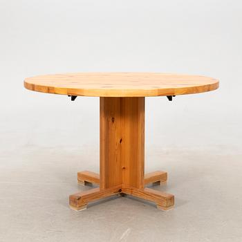 A pine dining table, 1970s.