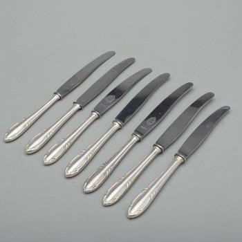 BESTICKSERVIS, silver, 6+6+7, bl.a. CG Hallberg 1962, vikt exklusive knivar ca 572g.