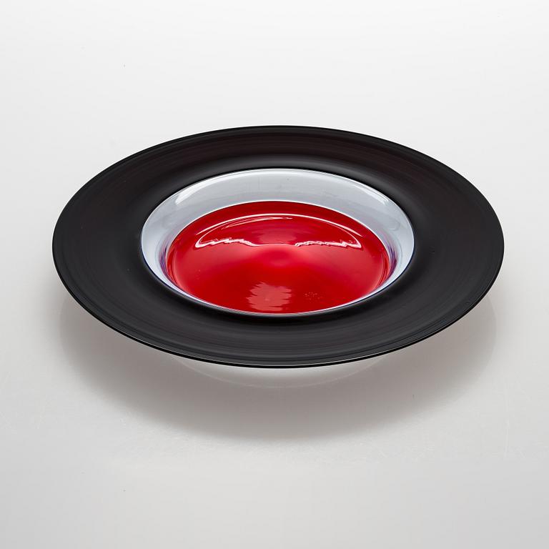 Timo Sarpaneva, a glass plate signed Venini 91 Sarpaneva.