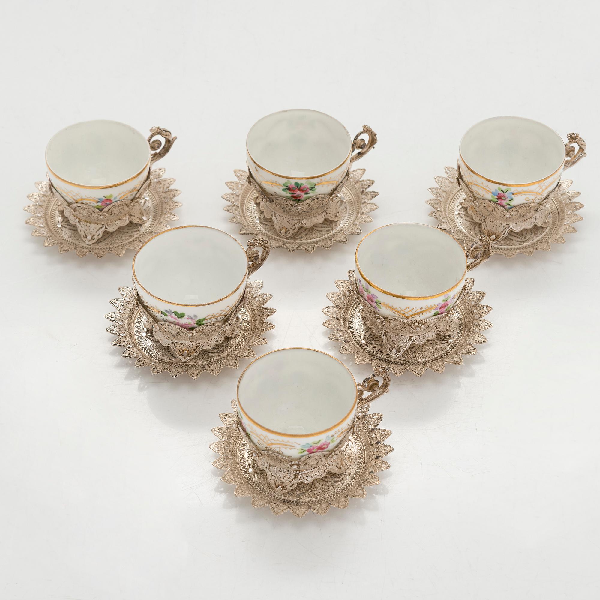 Kuznetsov, mokkakuppeja, 6 kpl, posliini, filigraanihopea, Venäjä 1889 - 1917.