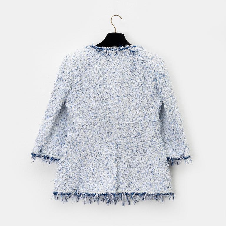 Chanel, a tweed jacket, size 34.