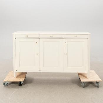 Carl Malmsten, sideboard "Herrgården" Waggeryds Möbelfabrik, second half of the 20th century.