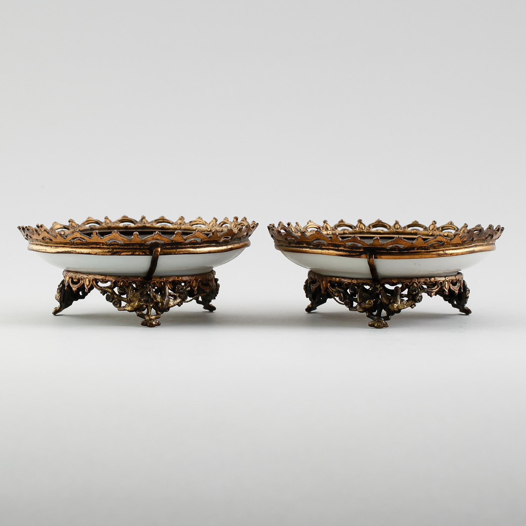FAT, 1 par, porslin, sannolikt Ryssland, 1800-/1900-tal.