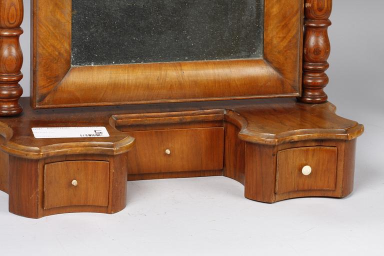 BORDSSPEGEL, 1800-talets slut.