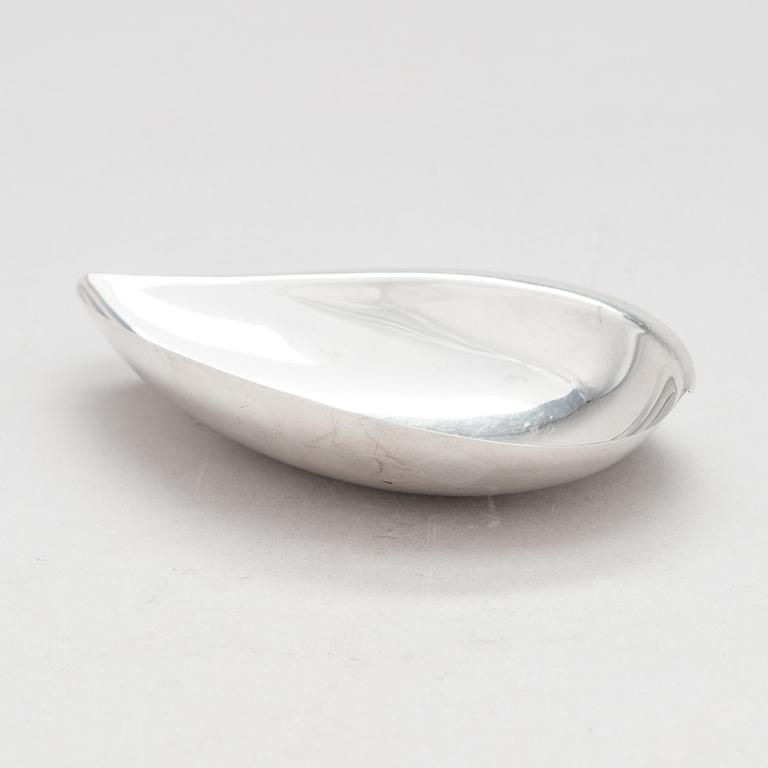 Tapio Wirkkala, skål, silver, "Lieve", stämplad TW, Kultakeskus, Tavastehus 1955.
