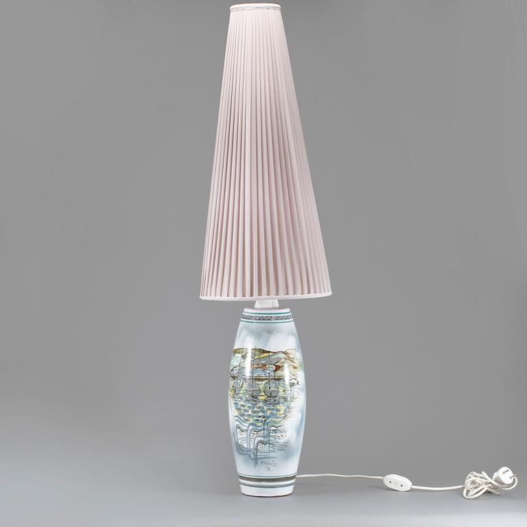 BORDSLAMPA, keramik, Marian Zawadsky, Tilgmans Keramik, signerad och daterad 1963.