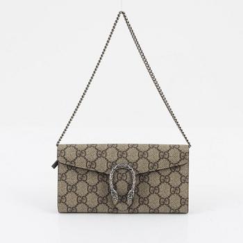 Gucci, "Dionysus chain wallet".