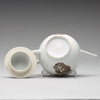 A grisaille teapot with cover, Qing dynasty, Qianlong (1736-95).