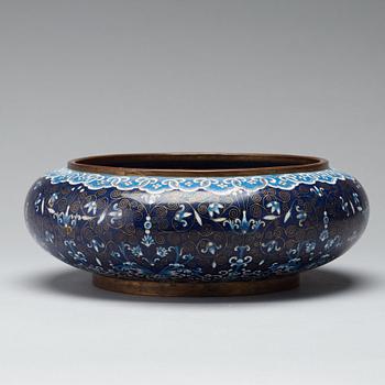 525. A large Chinese cloisonné censer, early 20th Century.