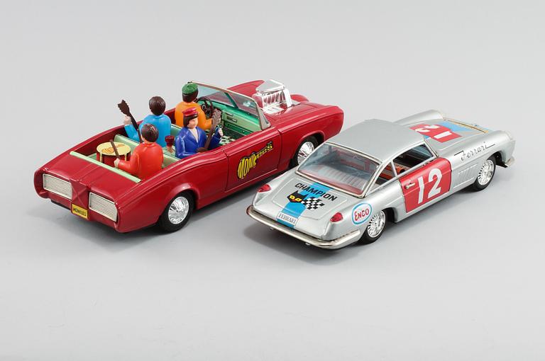 LEKSAKSBILAR, plåt, 2 st, ASC och Bandai, 1900-talets tredje kvartal.