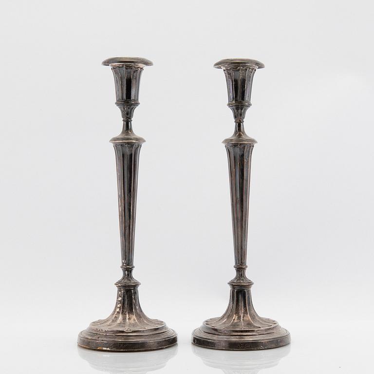 Goldsmiths & Silversmiths Co Ltd, candlesticks a pair, silver London 1901.