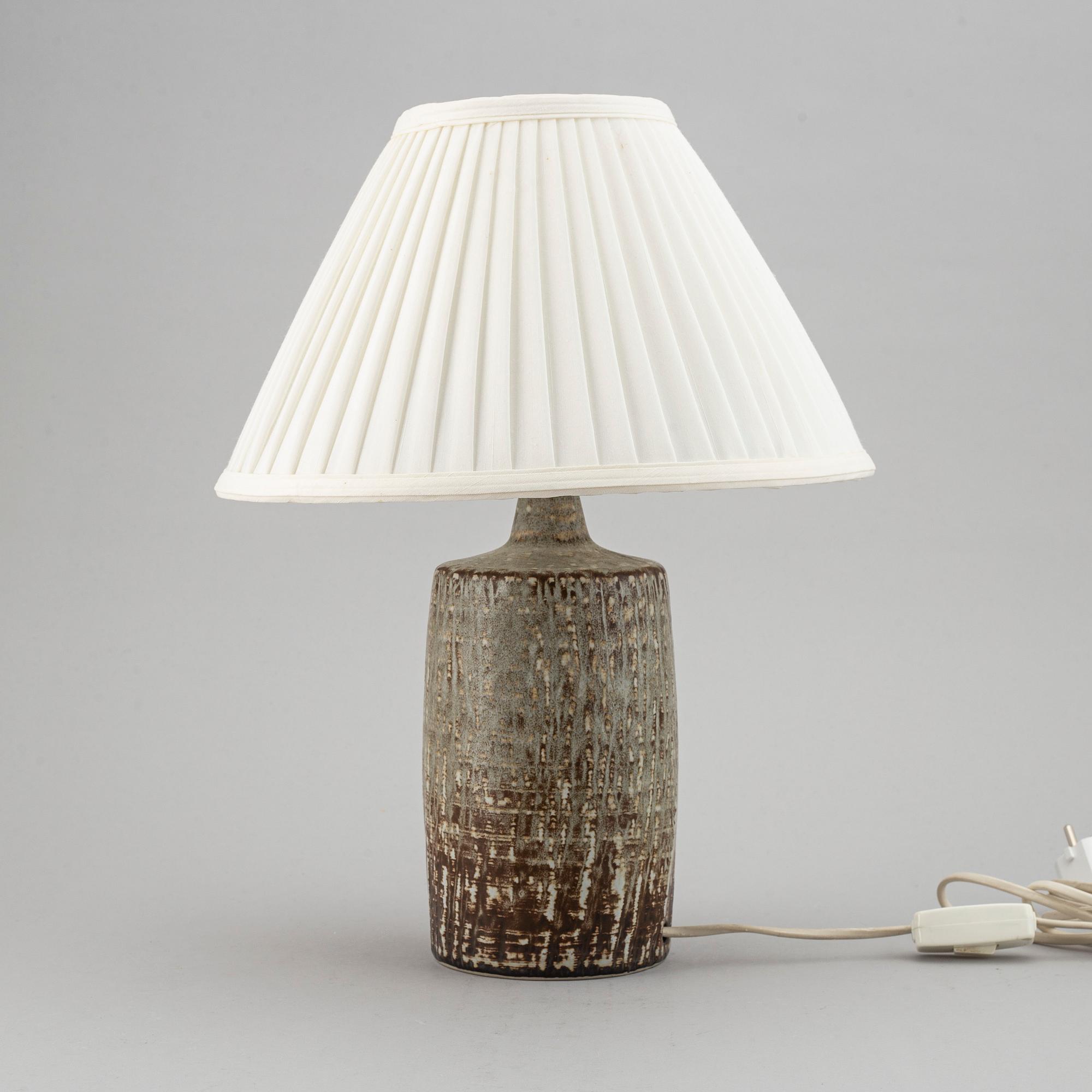 GUNNAR NYLUND, bordslampa, stengods, "Rubus", Rörstrand.