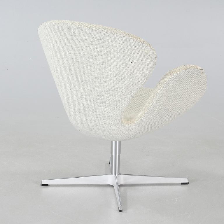ARNE JACOBSEN,