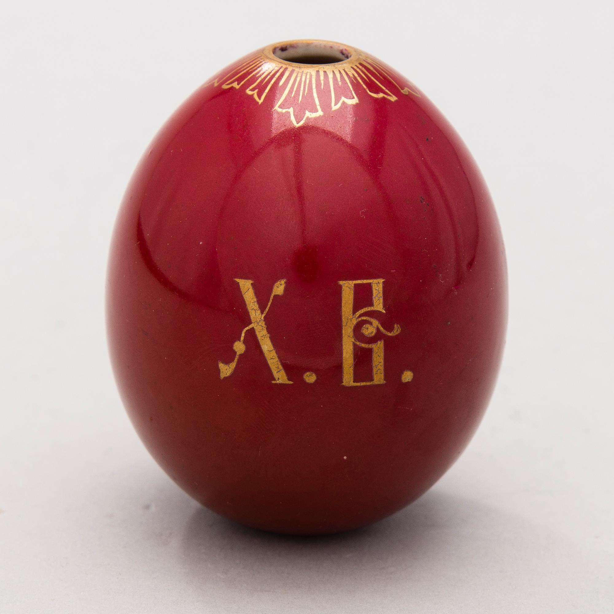PÄÄSIÄISMUNA, posliinia. Venäjä, 1800-luku.