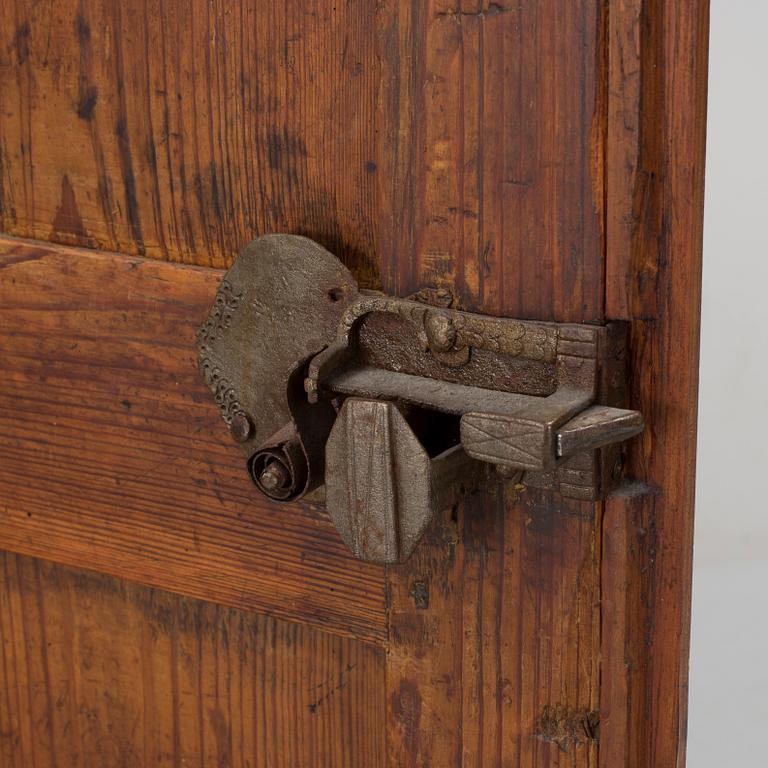 A 1700s cabinet.