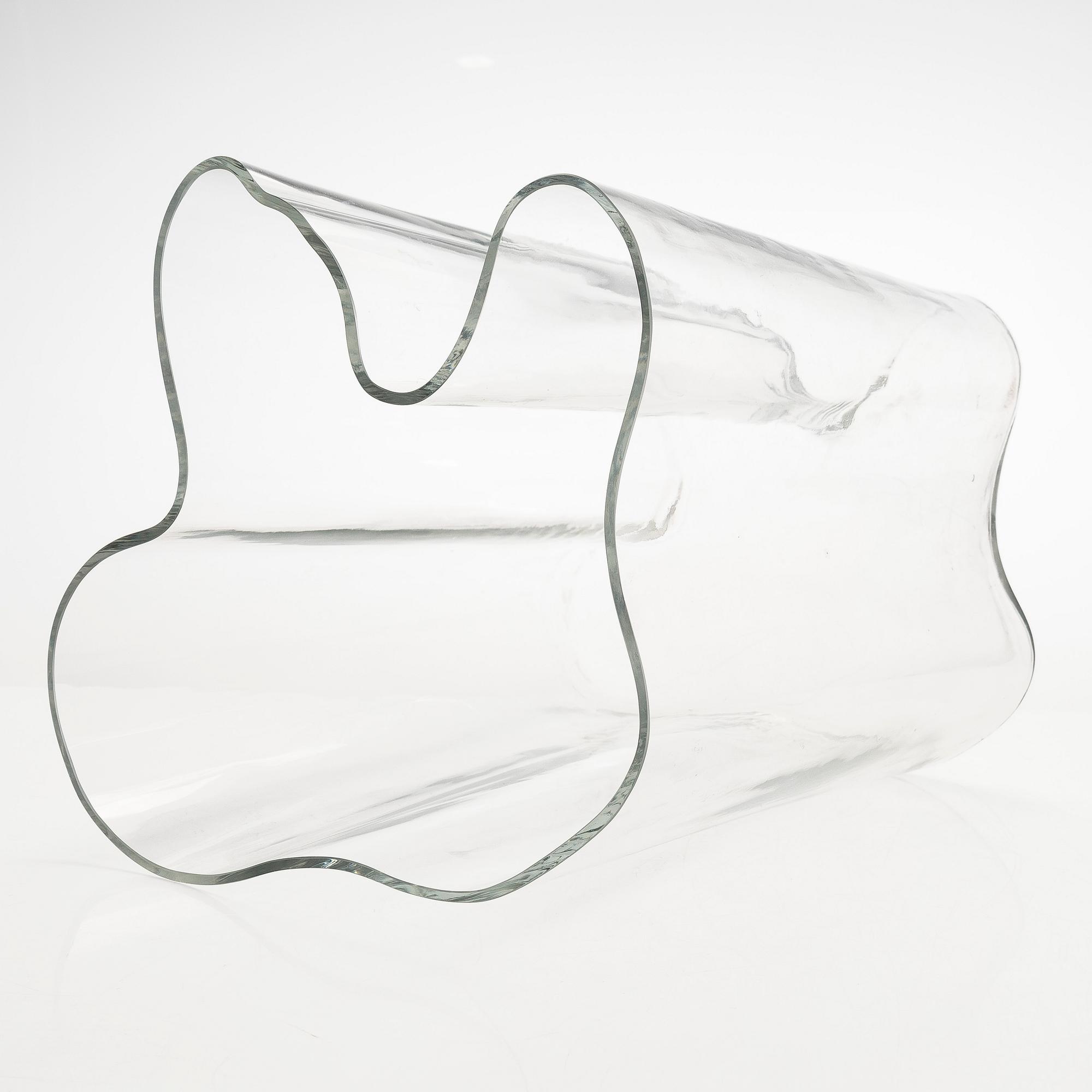 Alvar Aalto, a '3031' vase for Iittala, unsigned.
